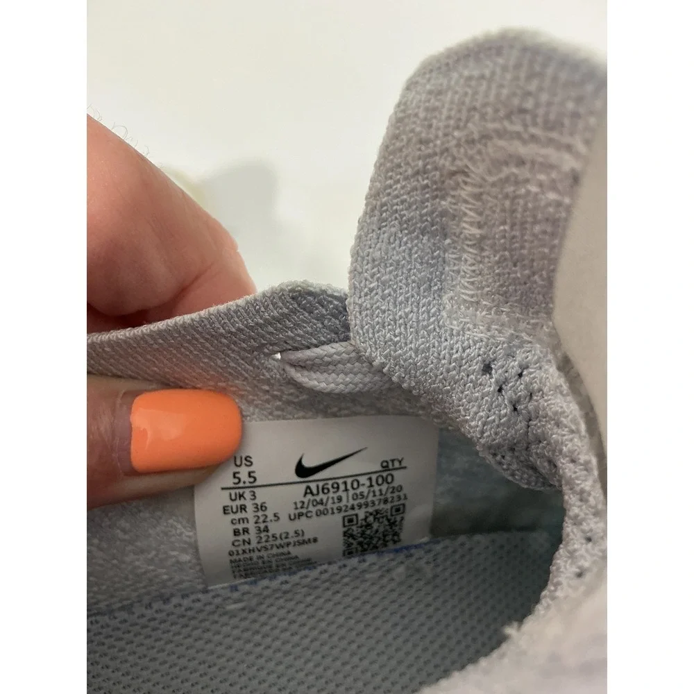 Nike Air VaporMax Flyknit 3 Pure Platinum Gray Running Shoes Women's Size 5.5